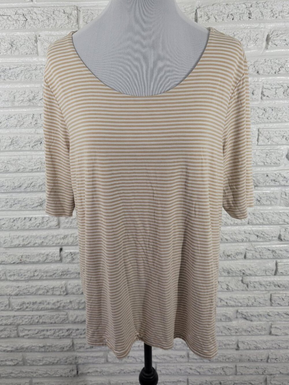 Chicos XL Beige White Striped Tee Short Sleeve Round Neck Stretch STR79XE